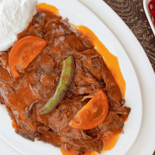 İskender Kebab (Döner Kebab with Yogurt and Tomato Sauce)