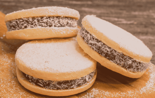 Alfajores (Dulce de Leche Cookies)