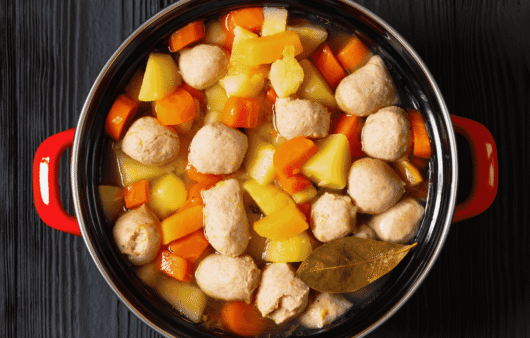 Siskonmakkarakeitto (Sausage Soup)